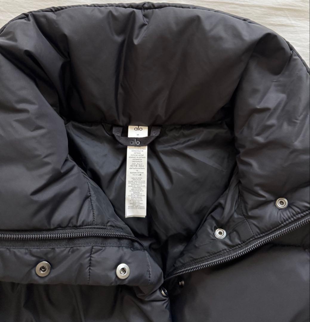ナエ様 値札付新品 ニューヨーク購入 alo 1番人気ダウンジャケット