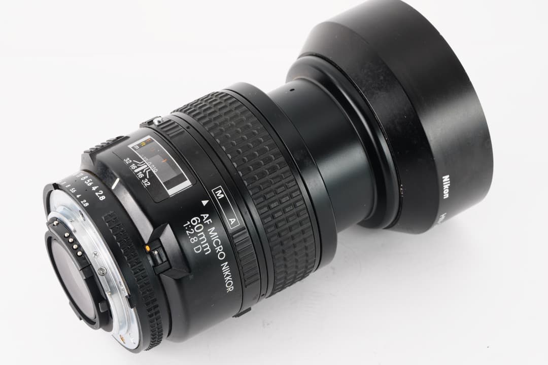 フード付き AF Ai Micor-Nikkor 60mm F2.8D 150