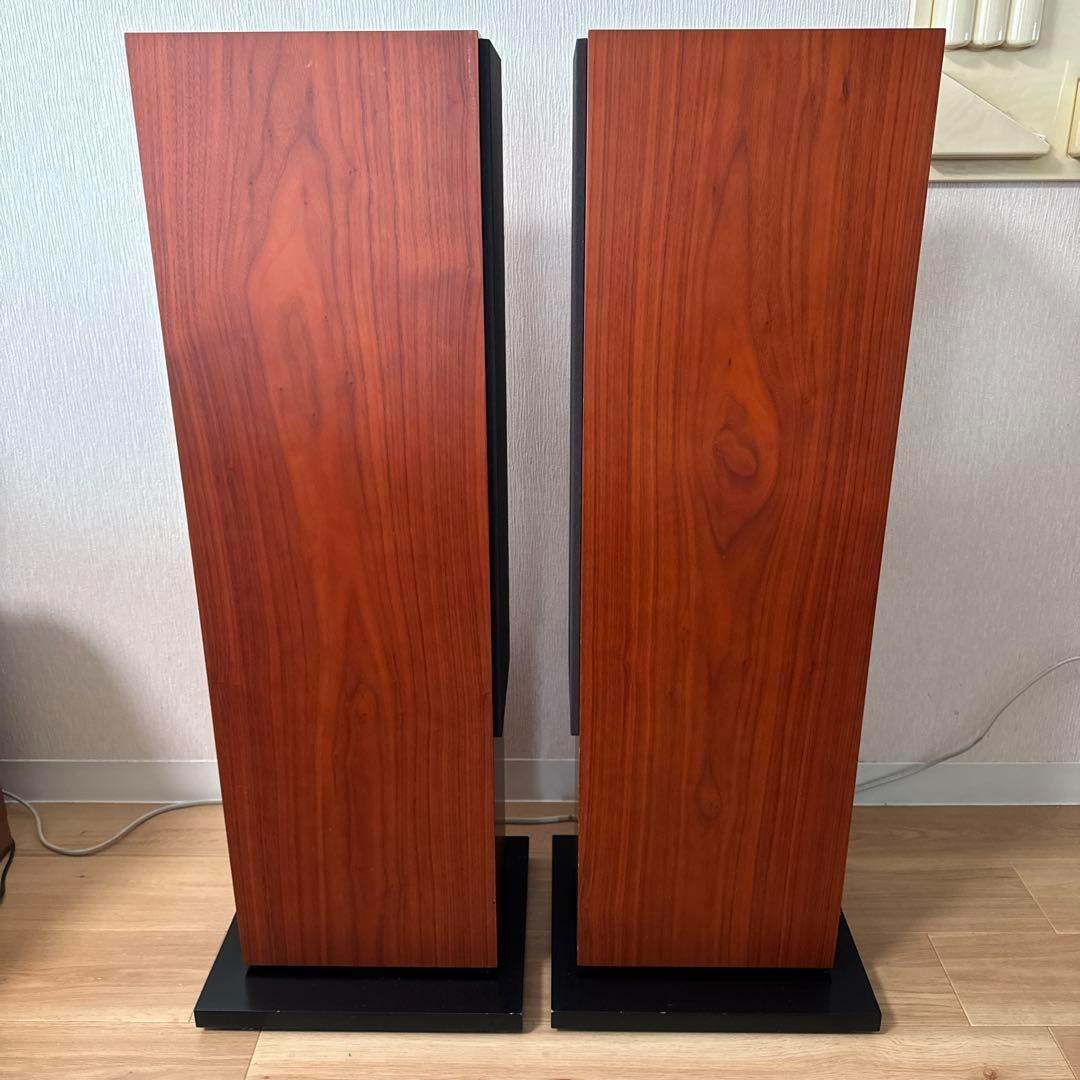 B&W CM9 トールボーイスピーカー ペア｜CMシリーズ最上位モデル
