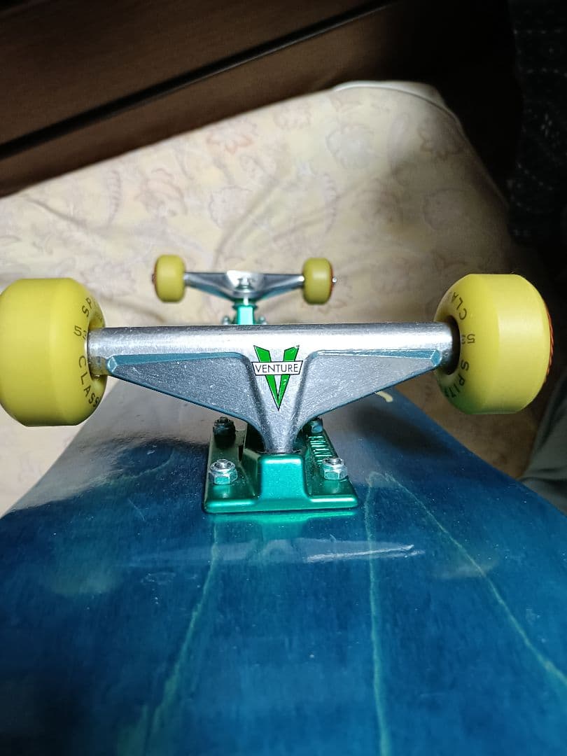 スケボー　ファッキンオーサム　コンプリート　大人用プロテクター　他色々　セット