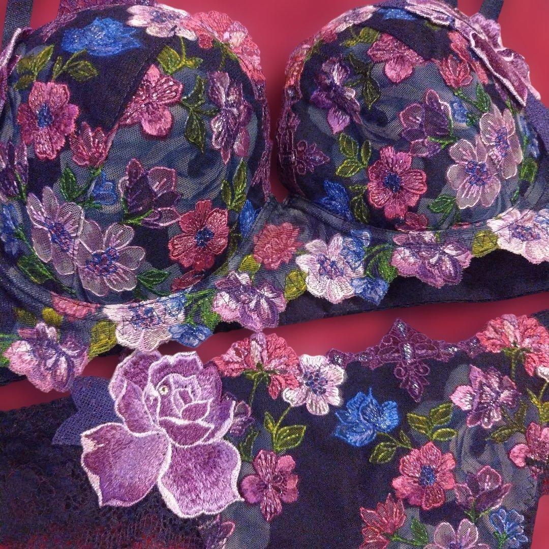 Salute 花柄刺繍 ブラジャーショーツセット C75　Lです