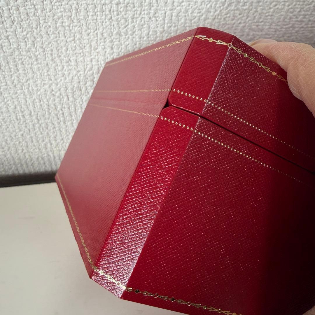 Cartier レッドレザーボックス