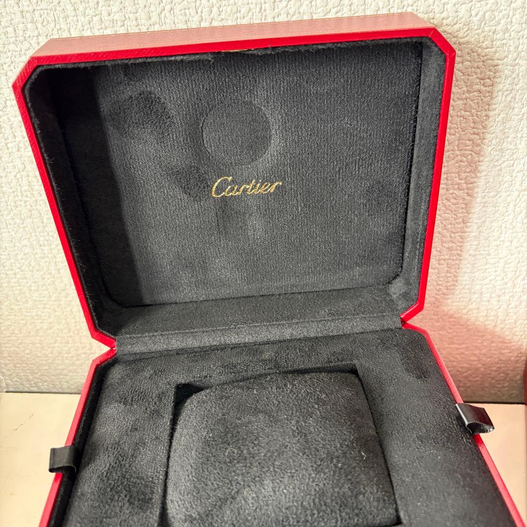Cartier レッドレザーボックス