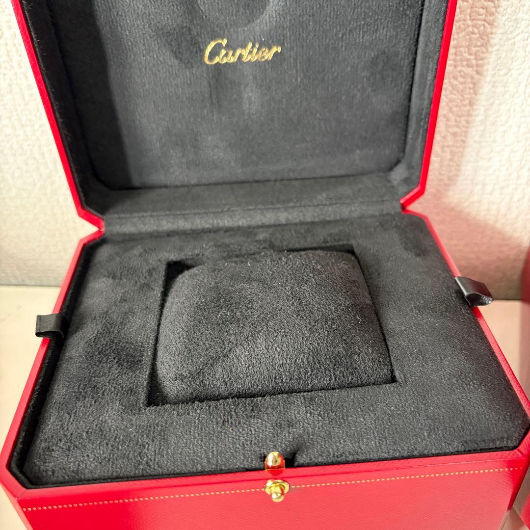 Cartier レッドレザーボックス