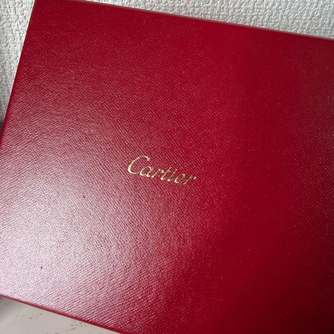 Cartier レッドレザーボックス
