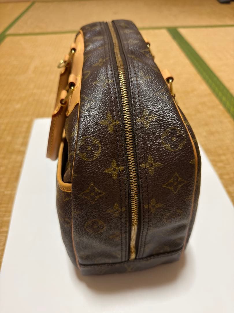 ルイヴィトン モノグラム ドーヴィル ハンドバッグ