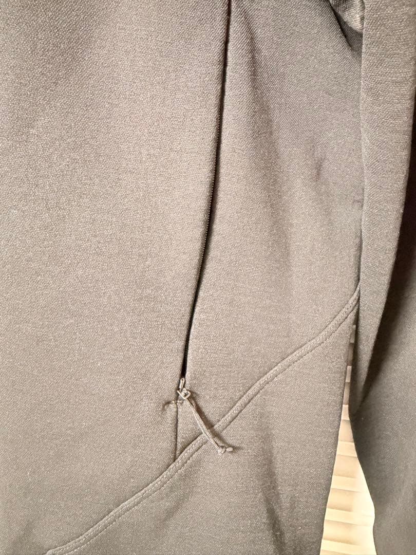 アークテリクス リセルフーディ メンズ サイズXS ブラック