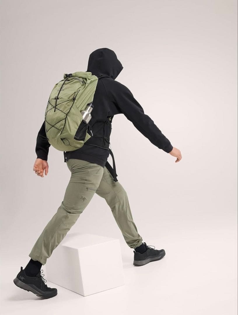 アークテリクス リセルフーディ メンズ サイズXS ブラック