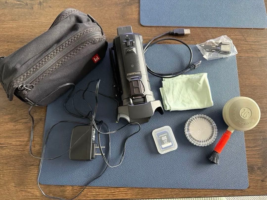 Panasonic HC-WX970M 4Kビデオカメラ　セット32GB 25倍