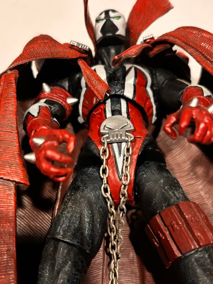 マクファーレントイズ スポーン フィギュア 2002年製 十字架台座 チェーン付