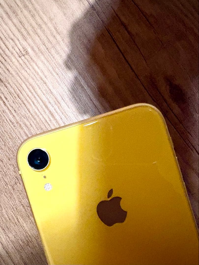 iPhone XR 本体(イエロー)