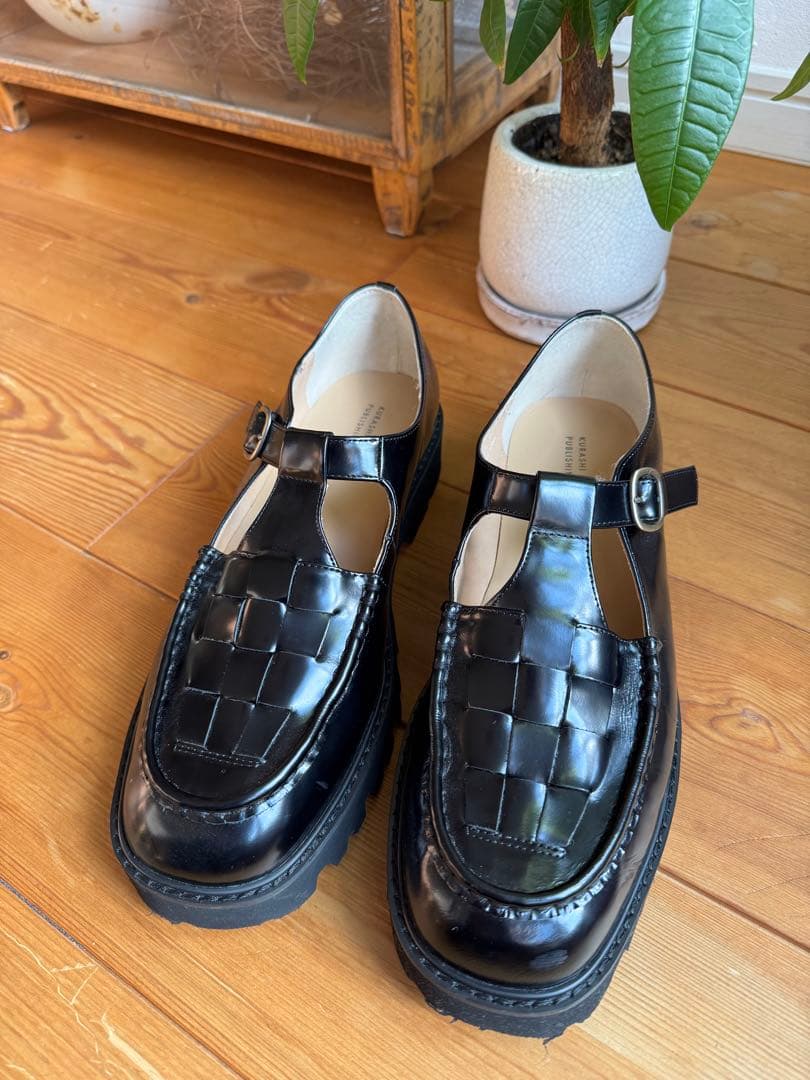 KURASHI & TRIPS Tストラップシューズ25.5cm