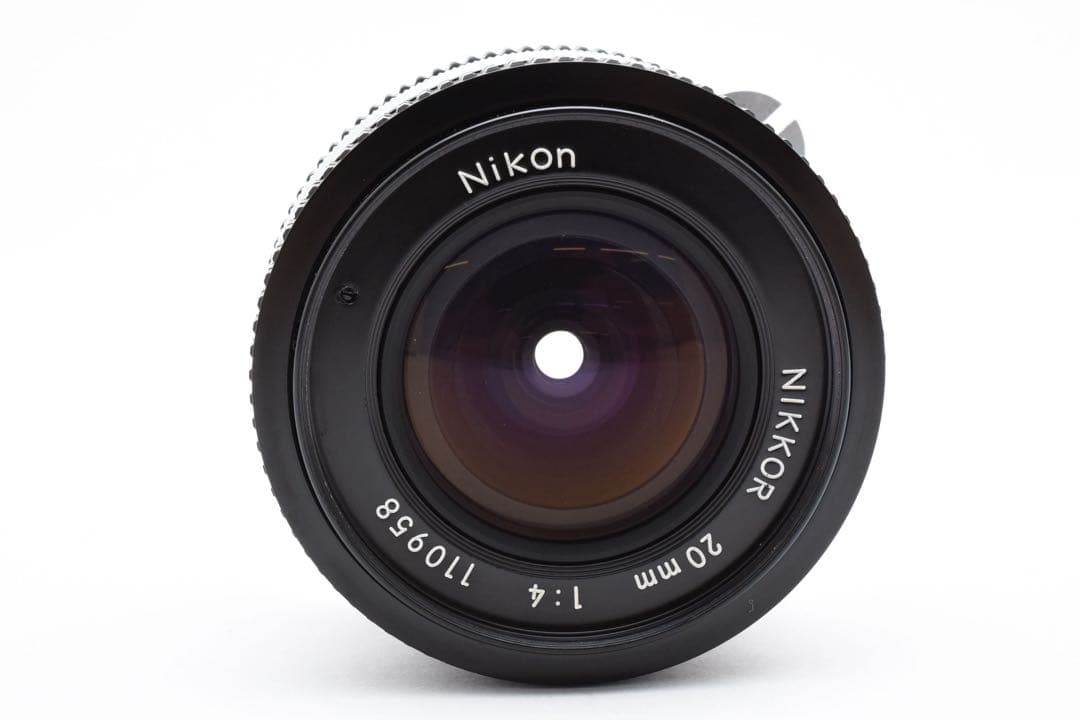 美品 Nikon New Nikkor 20mm f/4 広角レンズ