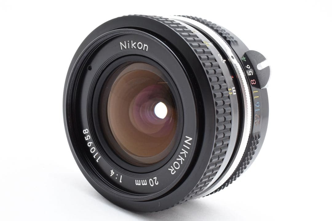 美品 Nikon New Nikkor 20mm f/4 広角レンズ