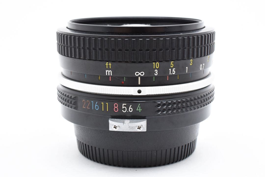 美品 Nikon New Nikkor 20mm f/4 広角レンズ