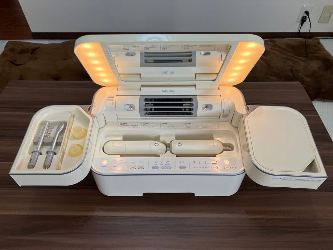 サキナ　美顔器　ビジュー　　化粧品付き