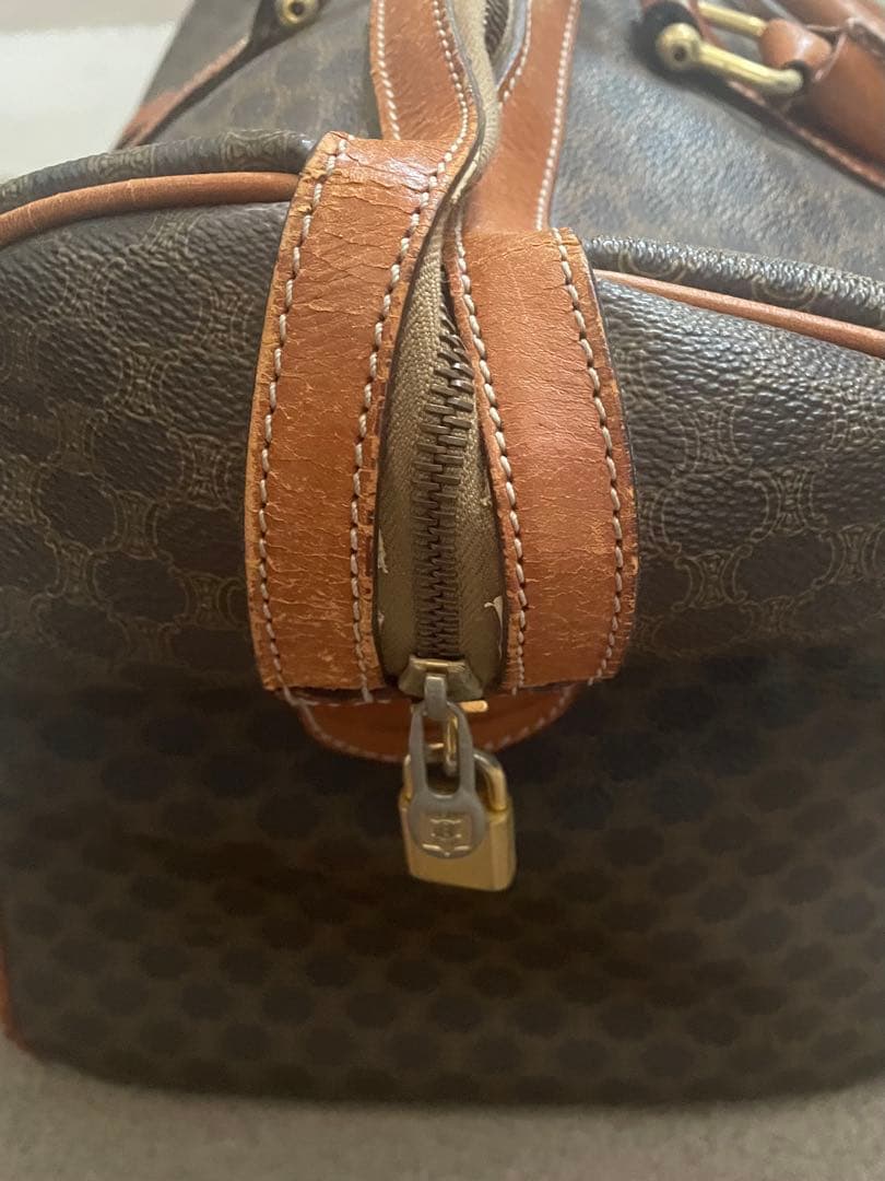 CELINE ブラウンレザーダッフルバッグ