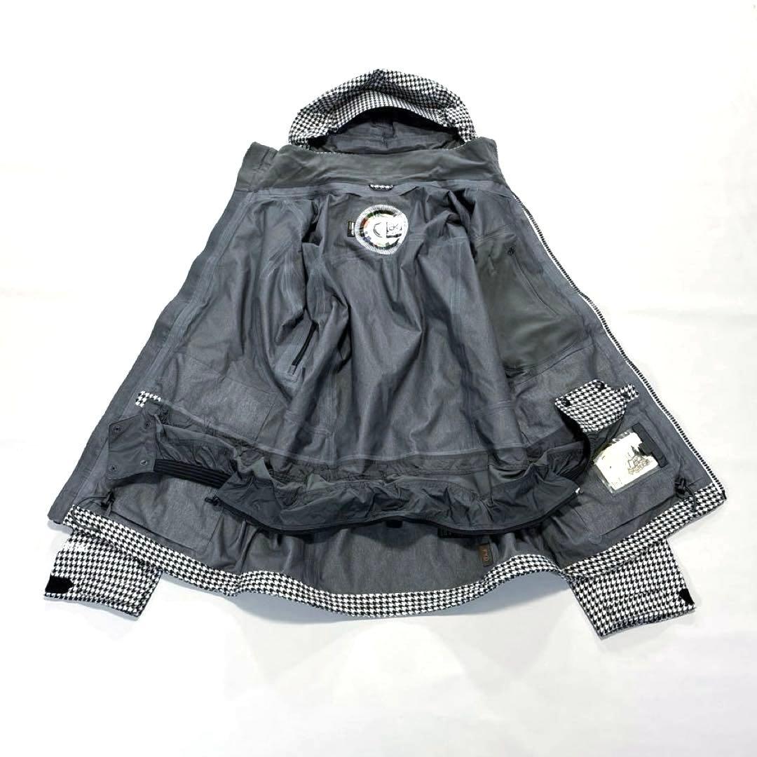 バートンAK スノボジャケット　S ゴアテックス　千鳥格子 CONTINUUM