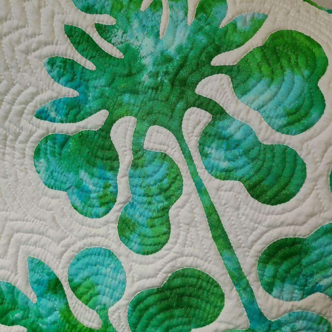 かずごんばぁばです　ハワイアンキルトタペストリー　パンの木