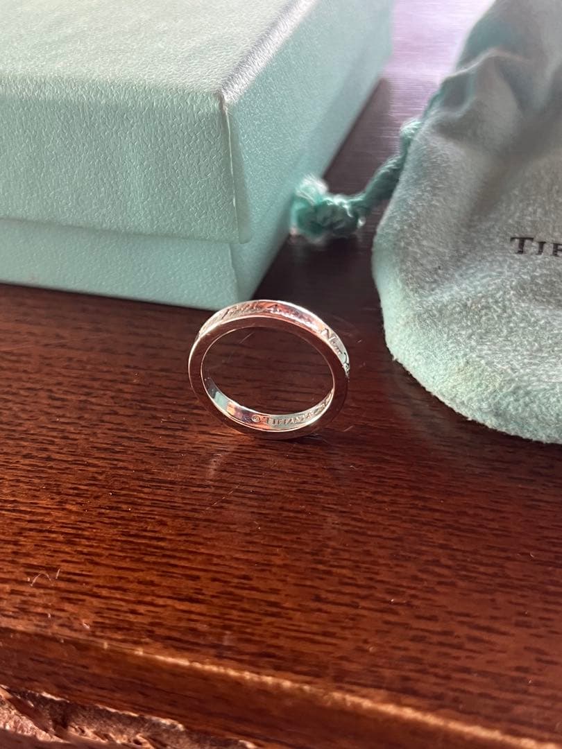 ティファニー　ノーツ　ナローリング