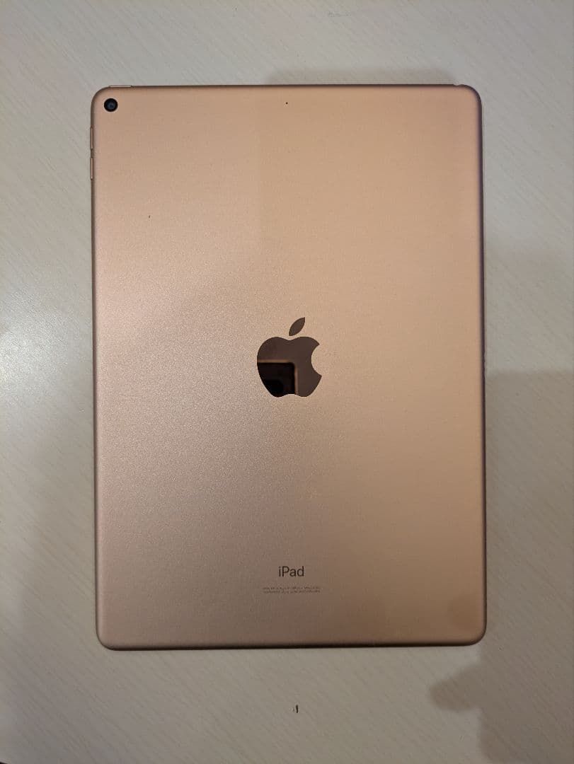 iPad Air Wi-Fi 64GB ゴールド USBケーブル付き