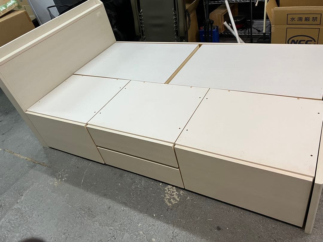 【大阪直接引き取り限定】ニトリ　セミダブルベッドフレーム　ジオチェスト