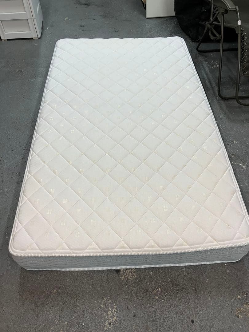 【大阪直接引き取り限定】ニトリ　セミダブルベッドフレーム　ジオチェスト