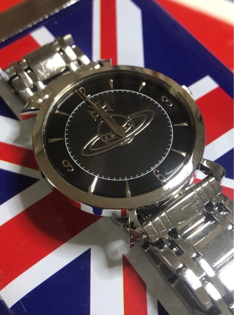 vivienne westwood オーブ柄　ブラックカラー　電池交換済