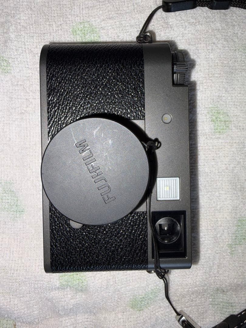 富士フイルムX-HF1 X half（エックス ハーフ） チャコールシルバー