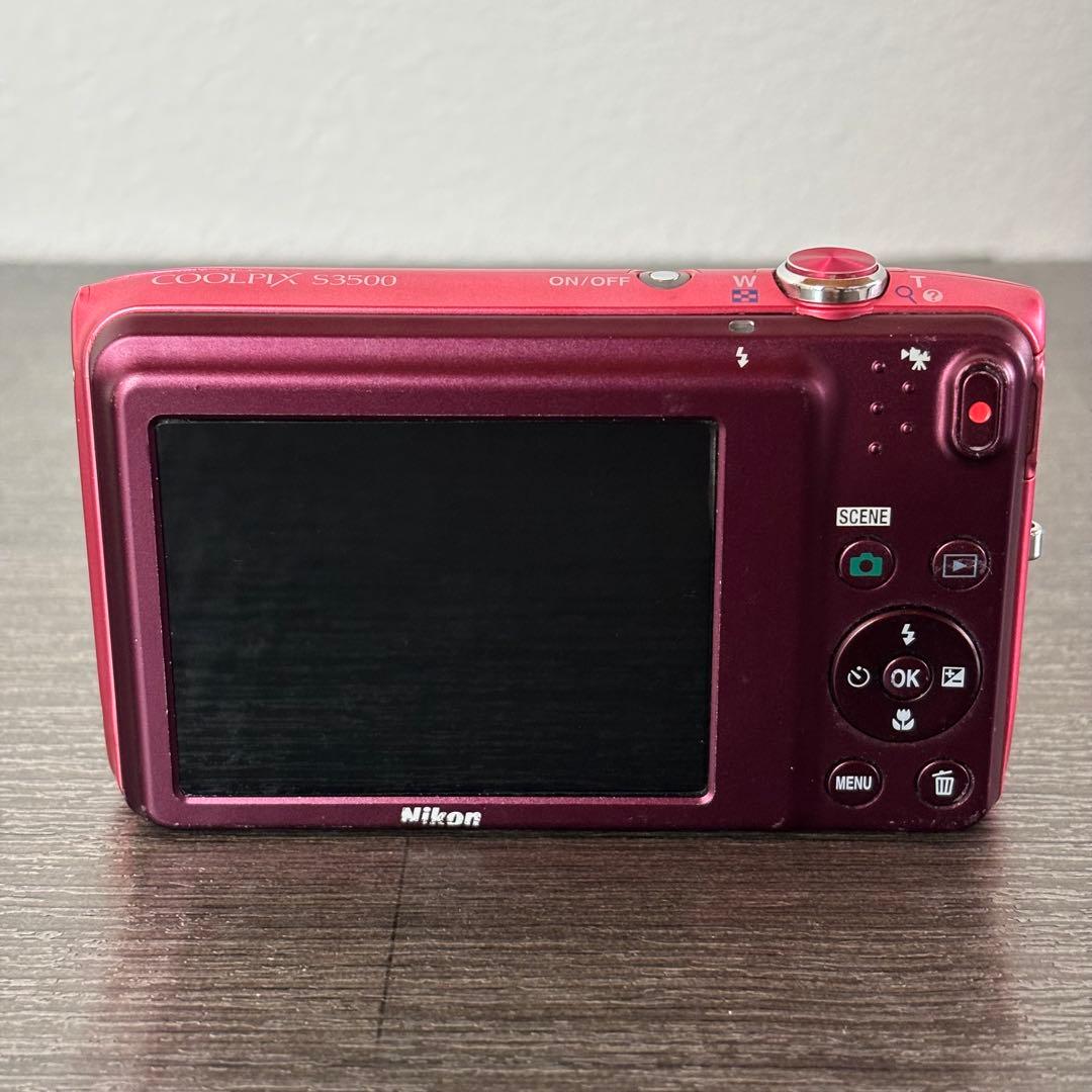Nikon COOLPIX S3500 デジタルカメラ