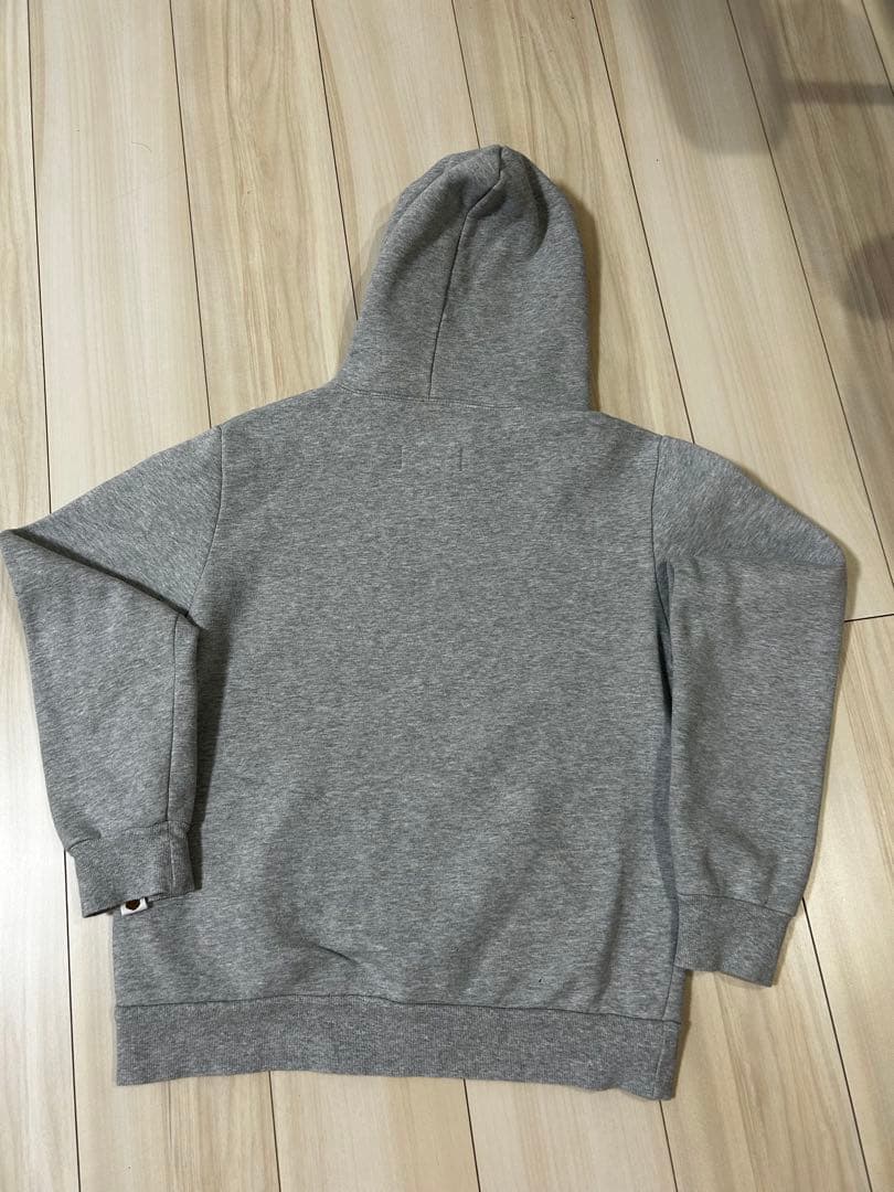 A BATHING APE × Champion パーカー