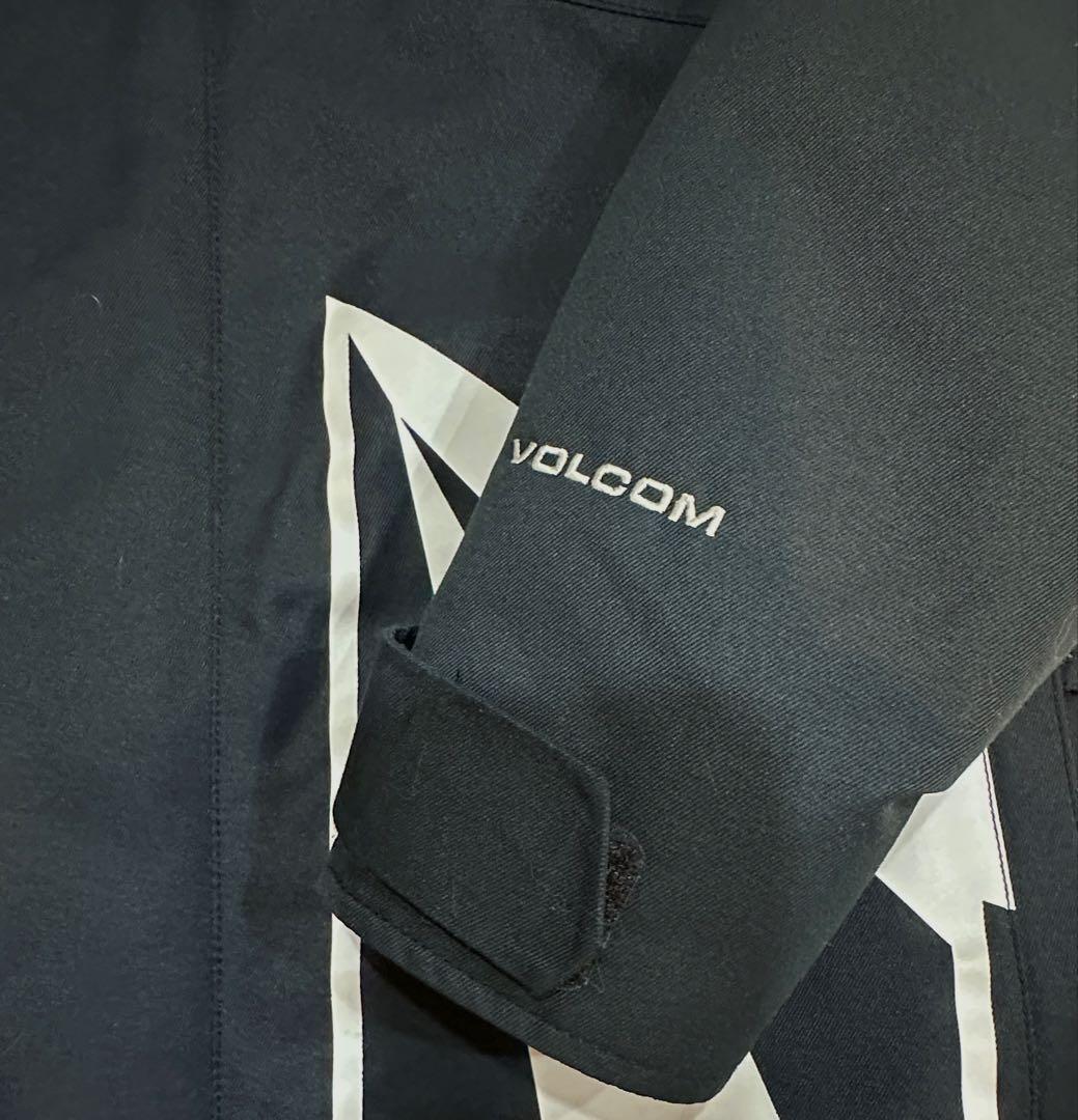 VOLCOM ブラック スノーボードジャケット