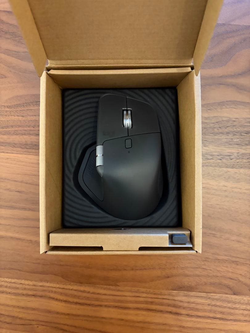 Logitech MX Master 4 本体