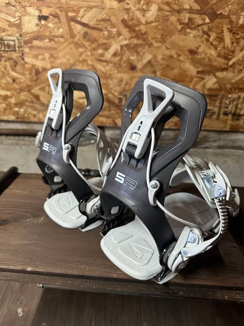 SP CORE リアエントリー スノーボードビンディング ホワイト