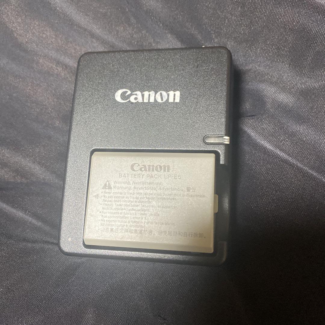 Canon EOS 一眼レフ　カメラ　kiss3