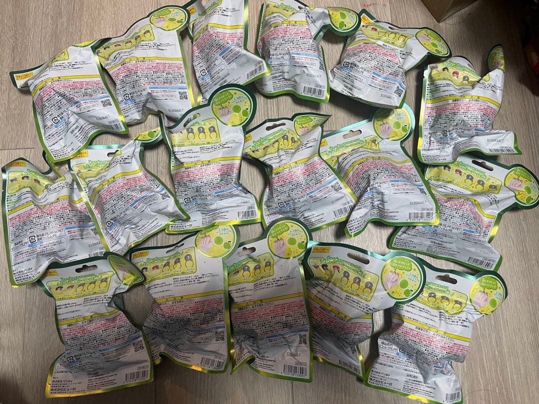 ミセスグリーンアップル バスボム バスボール17個 入浴剤 びっくらたまご