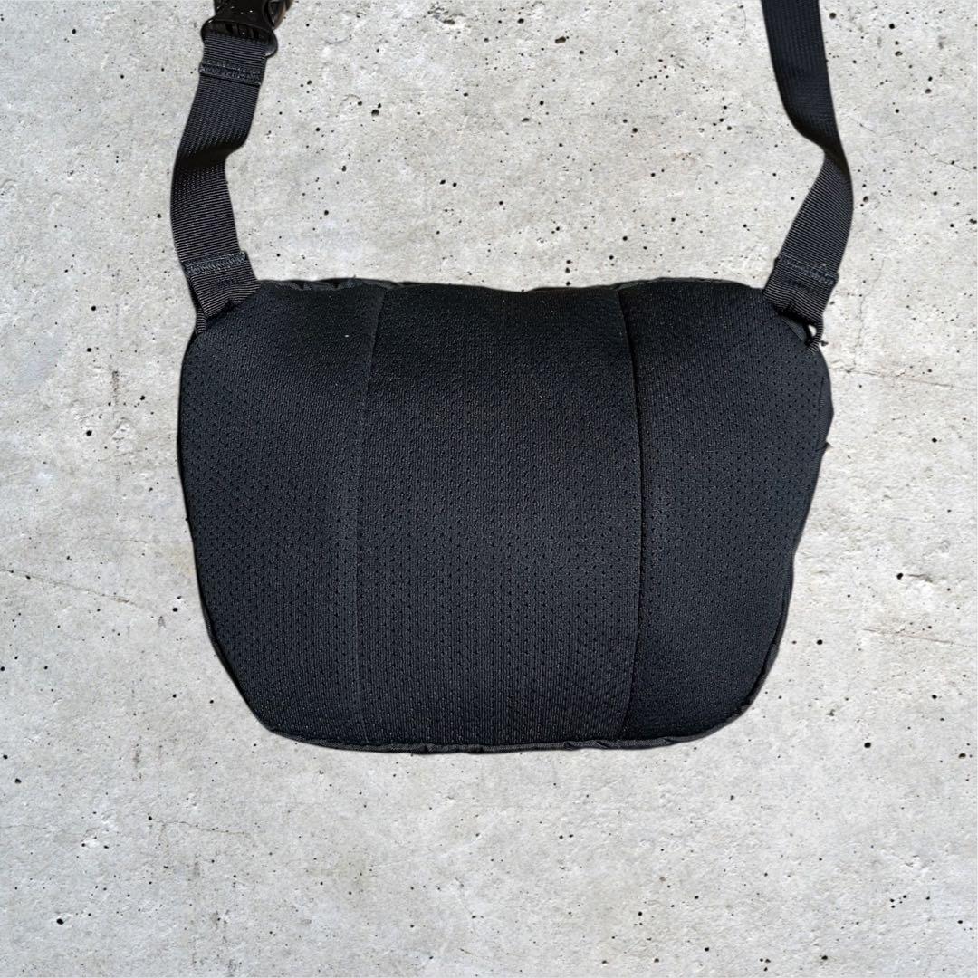 美品　アークテリクス　ショルダーバッグ　ナイロン　マンティス2 ブラック　黒