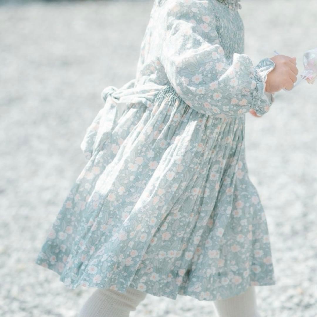 Kidiwi 花柄　スモッキング　ワンピース　3a