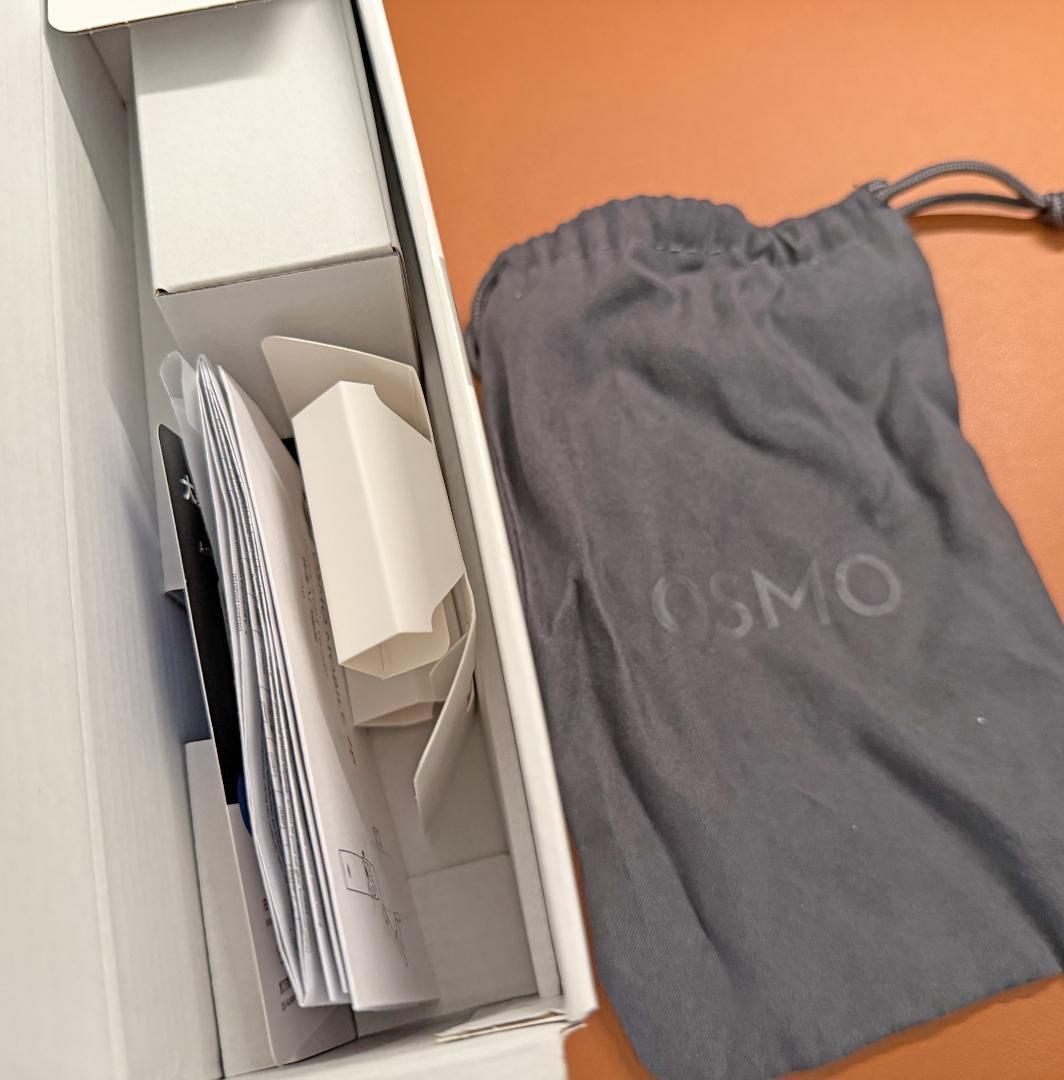 DJI Osmo Mobile 7P（ケース付き）