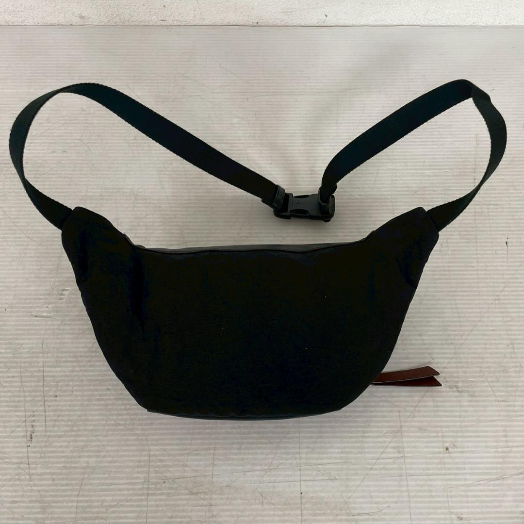 【LOEWE】 ロエベ Puffy Bumb パフィー バムバッグ A0585