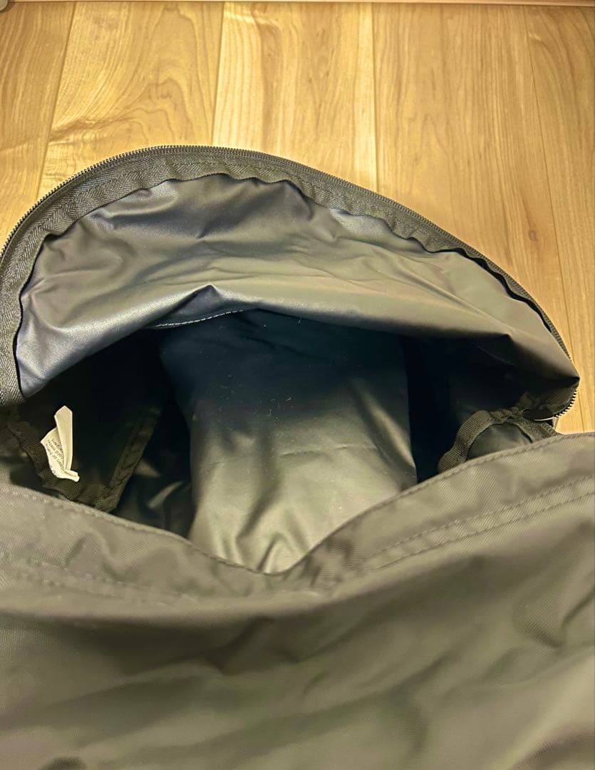 【エルベシャプリエ】 ナイロンデイパックML 978Nブラック