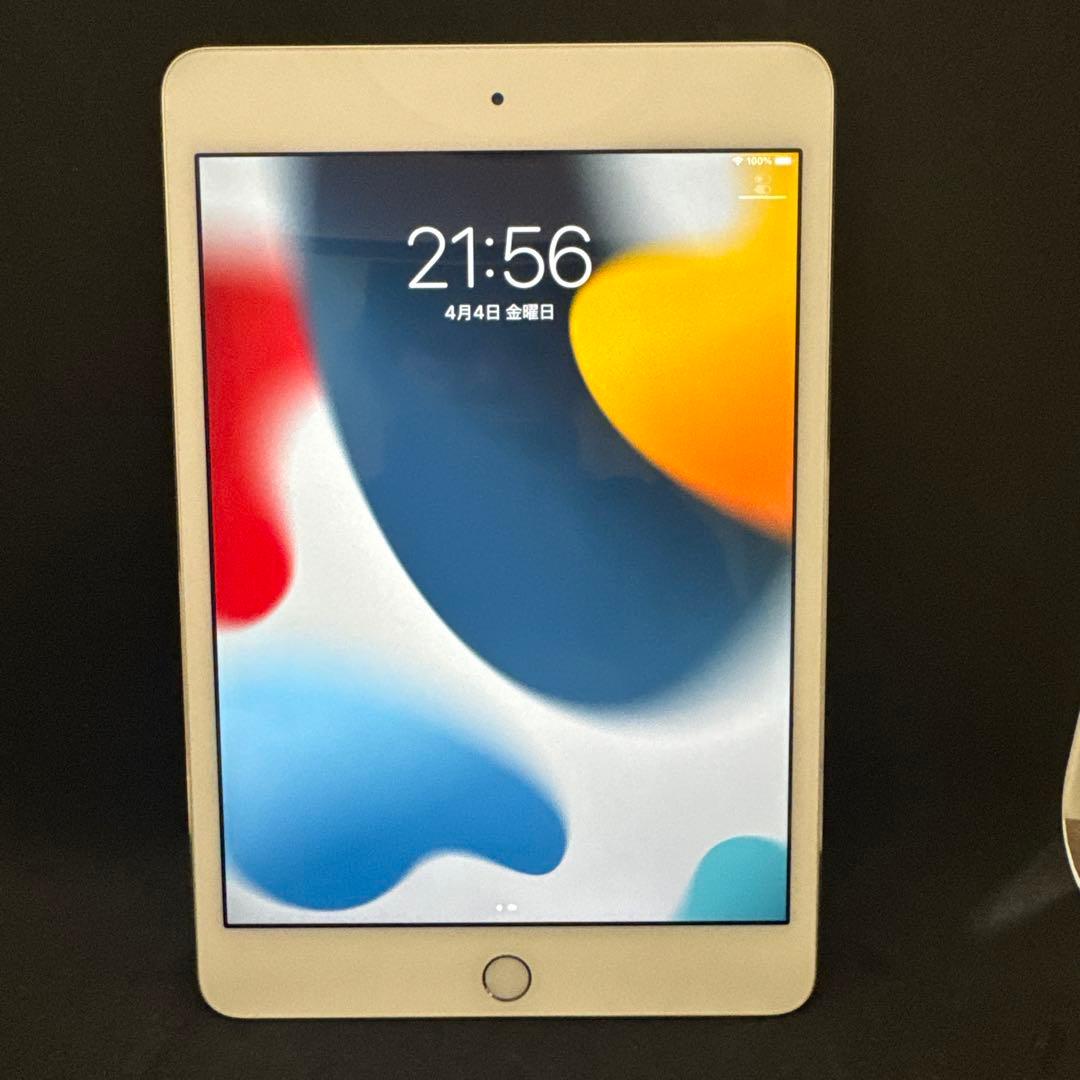 ヤムチャ　iPad mini 4 wifiモデル32GB カバー付き