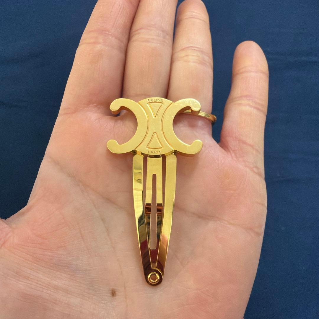 セリーヌ　CELINE ヘアピン　ゴールド　1つ
