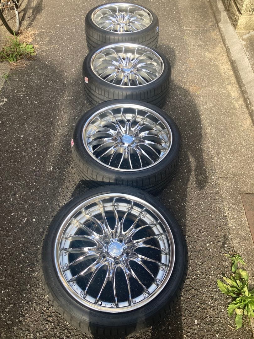 ワーク　シーカー19インチ　タイヤバリ山