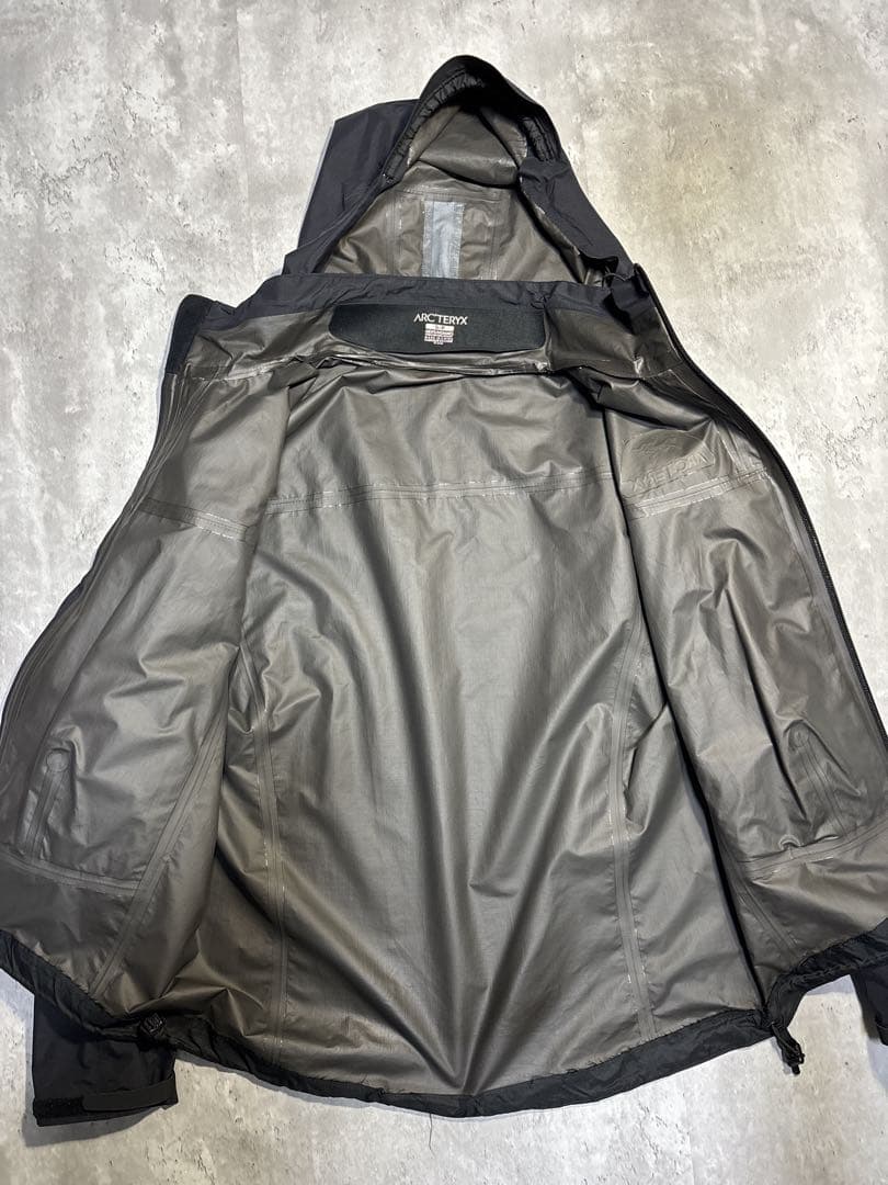 アークテリクス　マウンテンパーカー　ベータslジャケット　ゴアテックス
