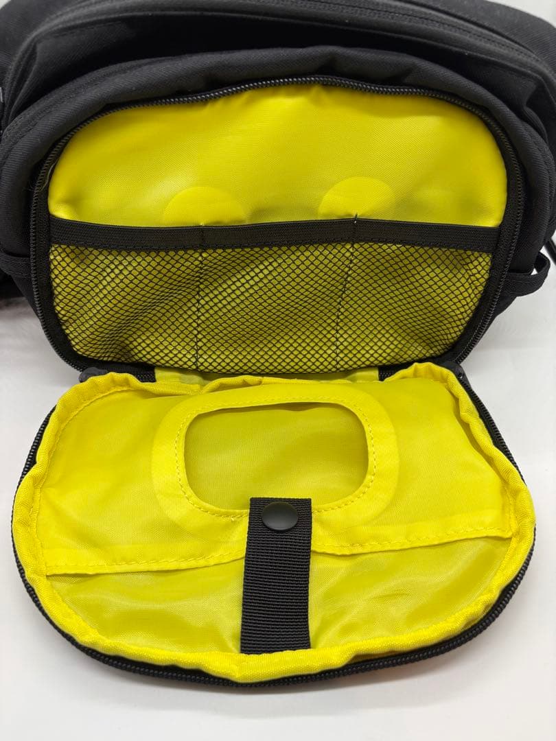 【美品】 Hugoo ハグー ヒップシート ショルダーバッグ 黒×黄