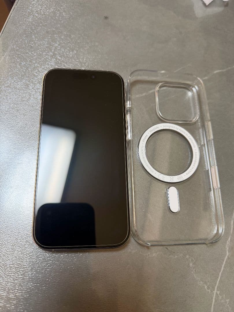 iPhone16Pro 256GB 純正ケース