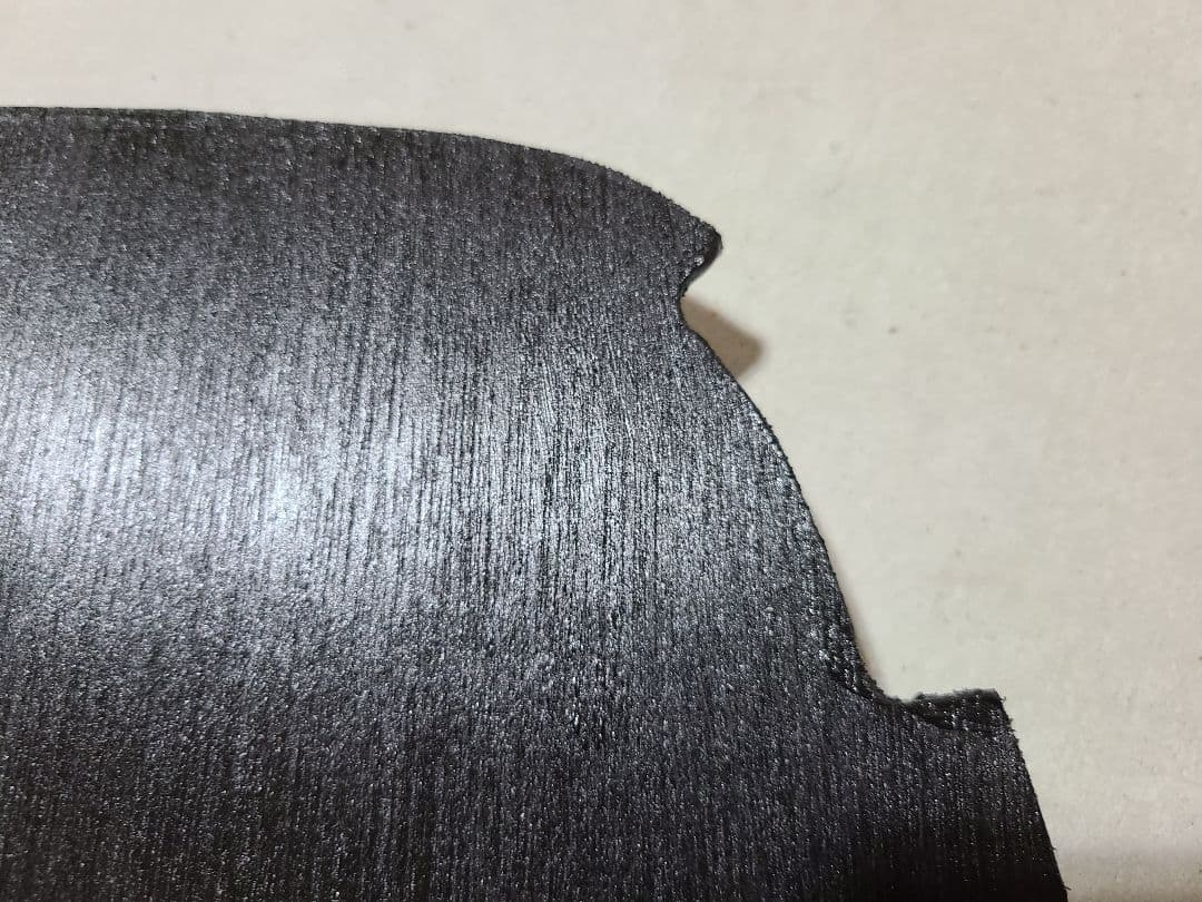 ハイエースリアガラス目隠しパネル防音断熱仕様