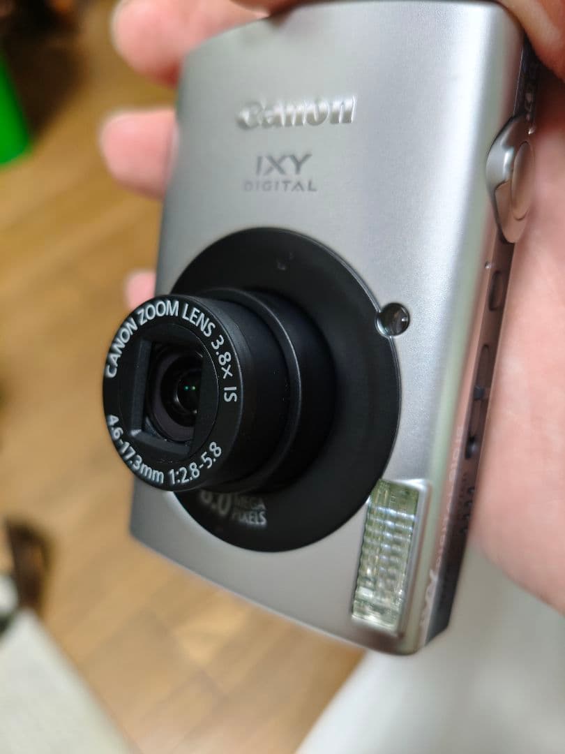 Canon IXY910IS Digital 8.0メガピクセル