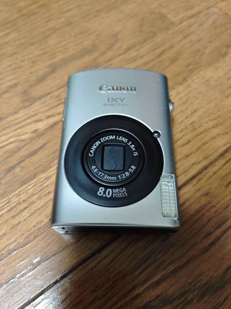 Canon IXY910IS Digital 8.0メガピクセル